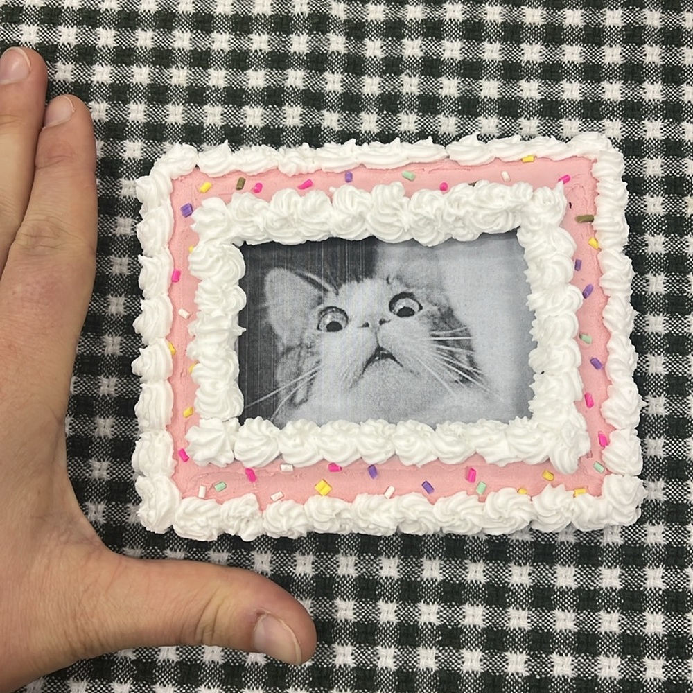 Handmade cake frame - Picture 2 of 3
